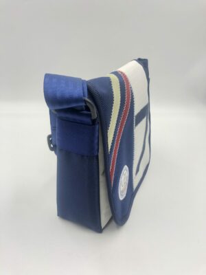 Messenger Bag dunkelblau- sieben blau Seite